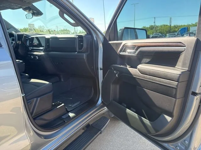 Used 2024 Sterling Metallic GMC Elevation image 48