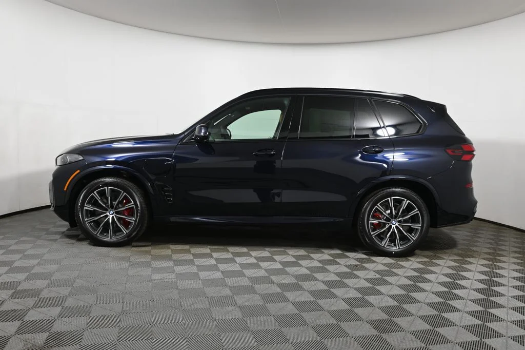 Used 2026 Black BMW xDrive50e image 2