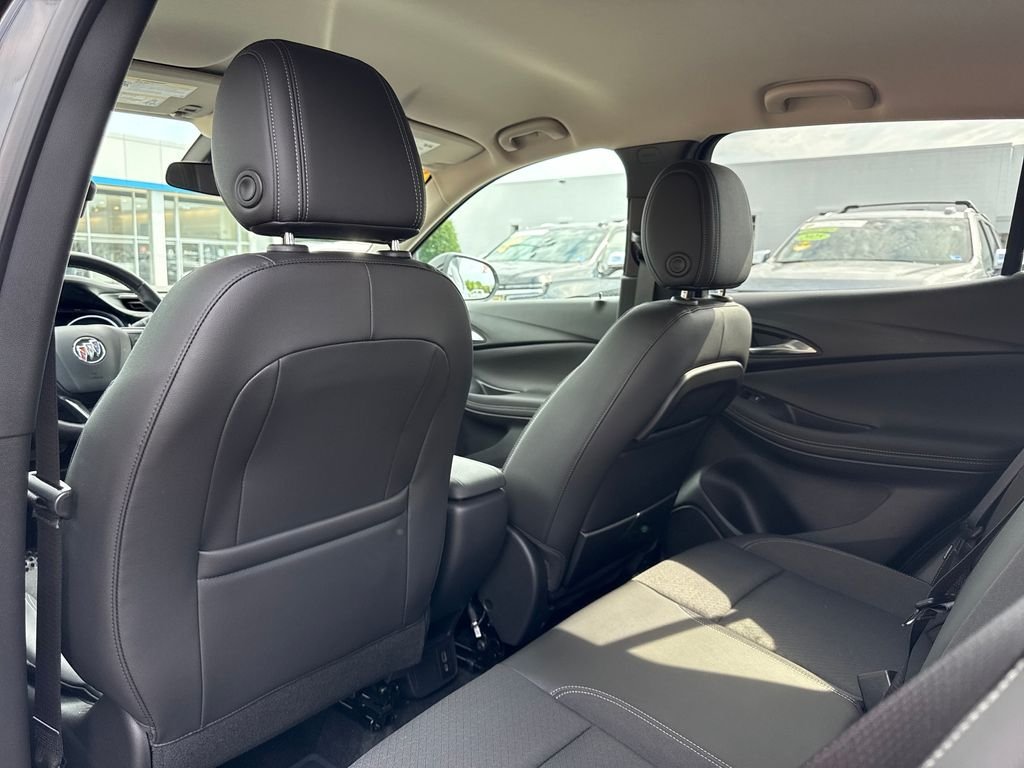 Used 2023 Ebony Twilight Metallic Buick Select image 19