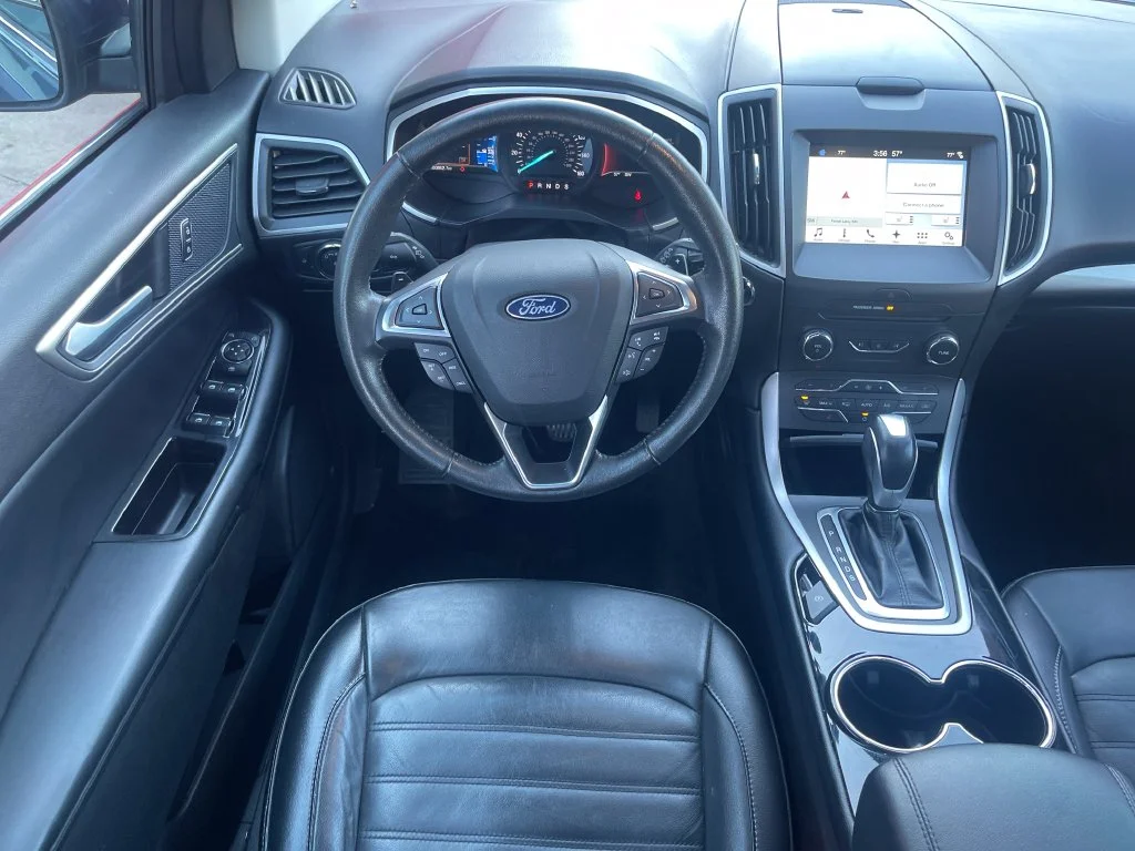 Used 2018 Blue Ford SEL image 19