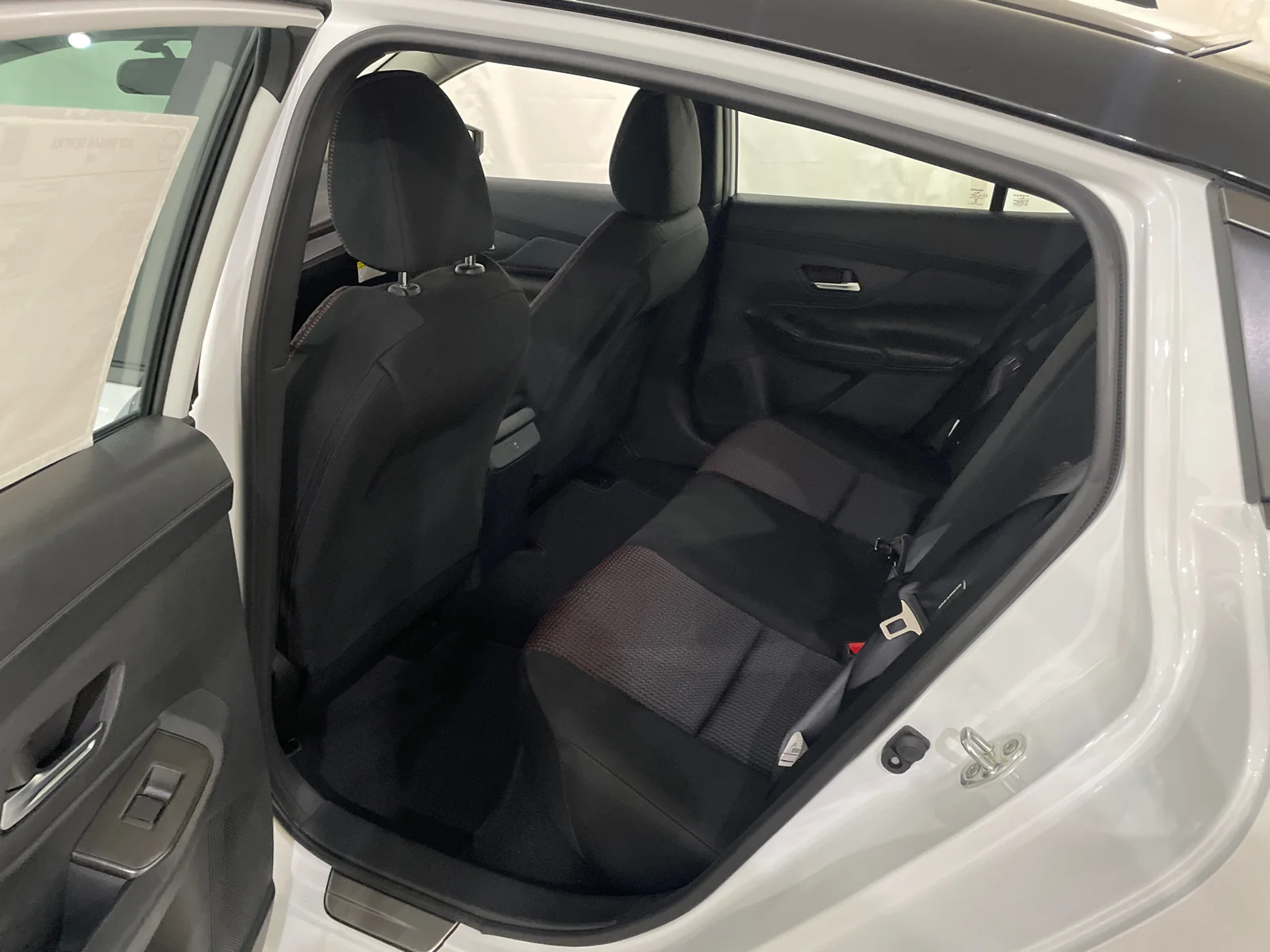 New 2027 Aspen White TriCoat / Super Black Two-tone Nissan SR Midnight Edition image 31