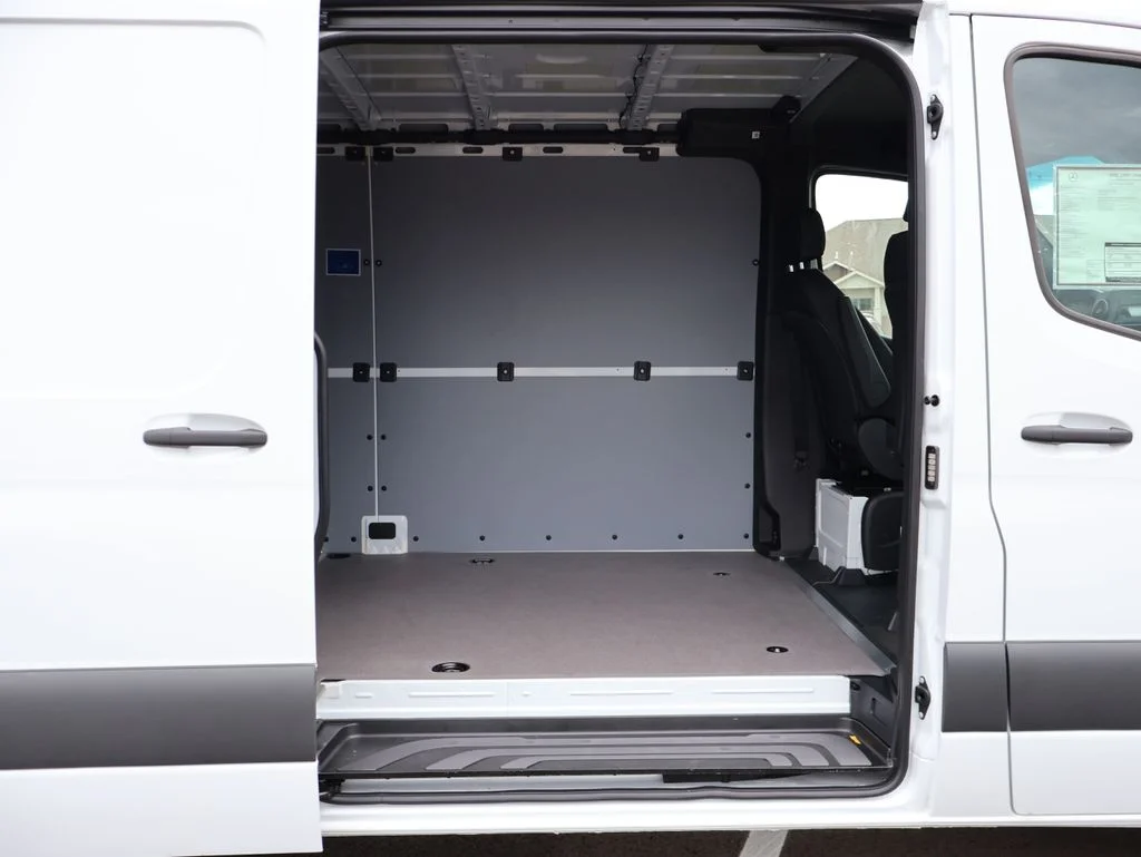New 2026  Mercedes-Benz Cargo 144 WB image 14
