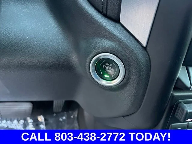 Used 2020 Silver GMC SLT image 22