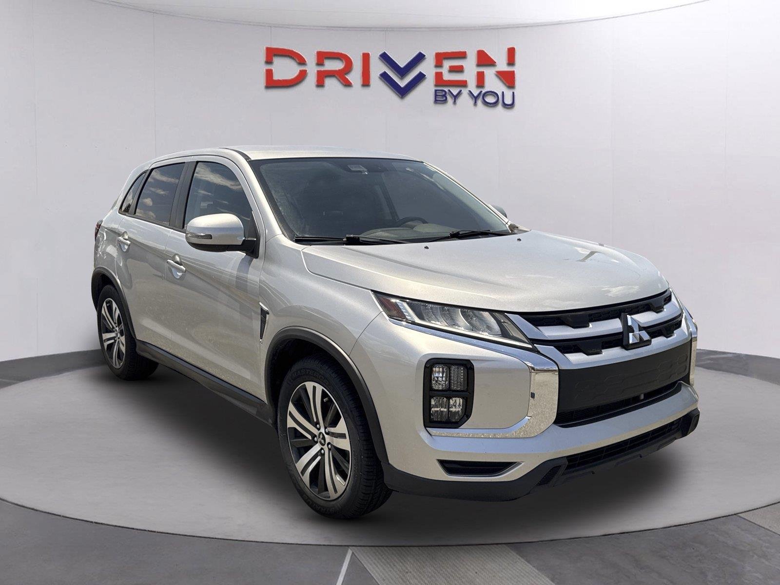 Used 2021 Alloy Silver Metallic Mitsubishi ES image 2