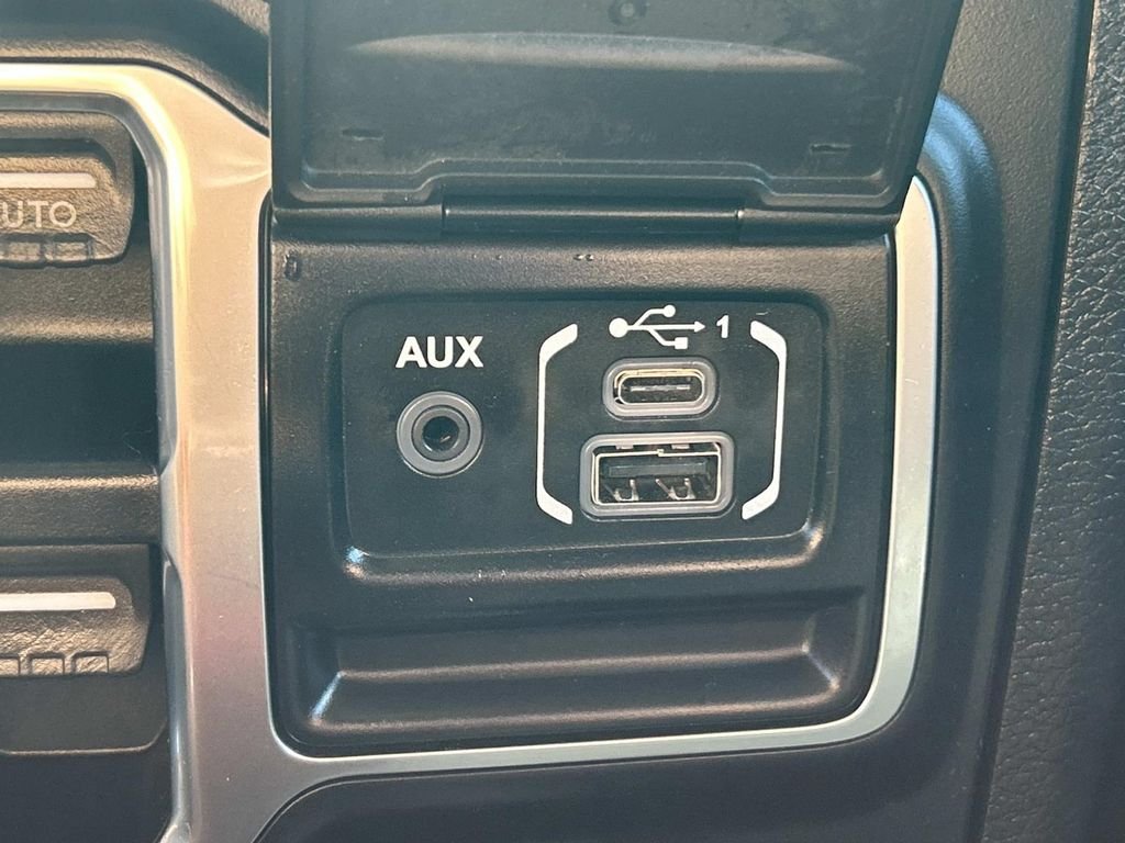 Used 2018 Gray Jeep Unlimited Rubicon image 23