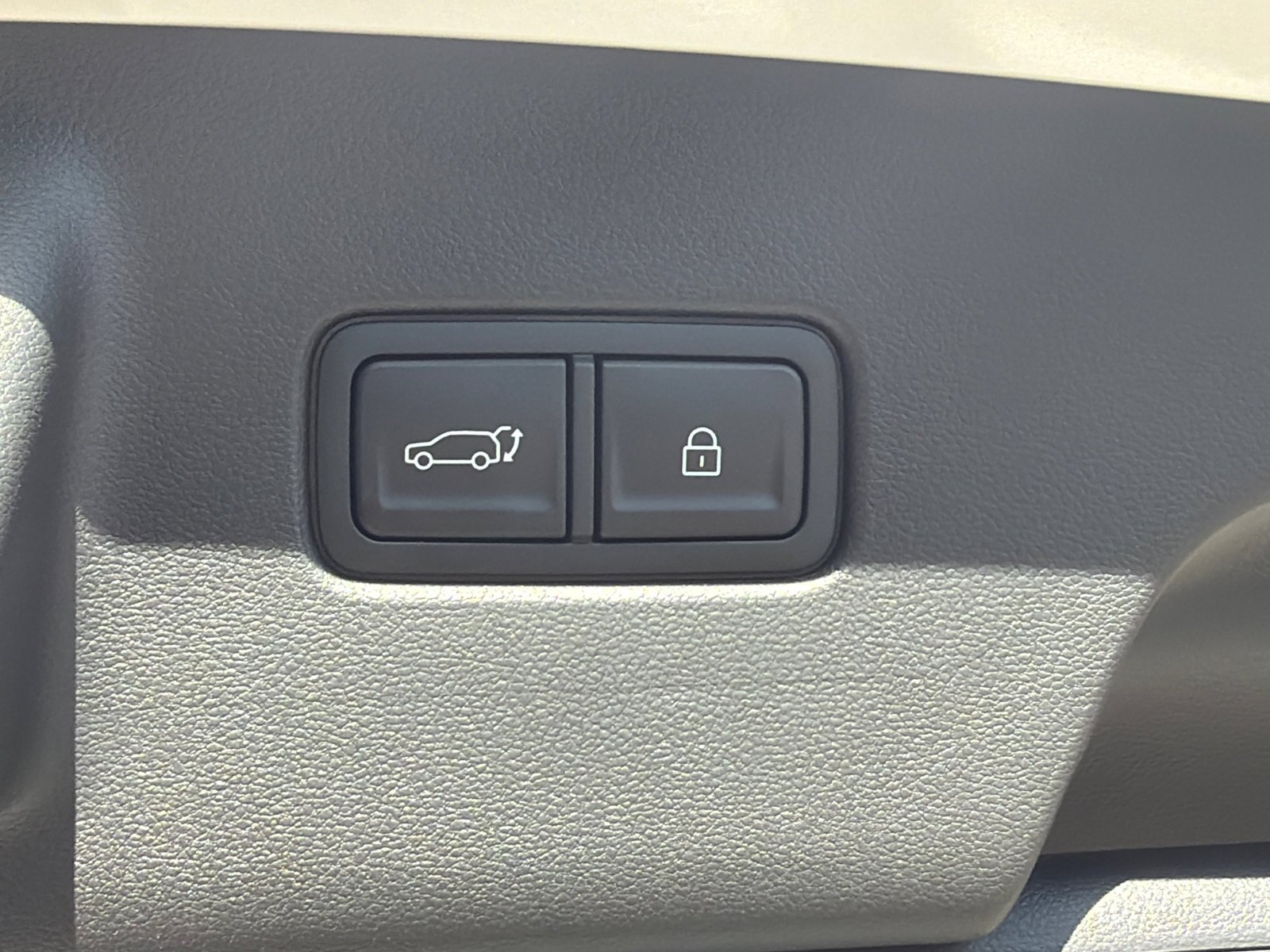 New 2026 Creamy White Pearl Hyundai Blue SEL 8P image 13