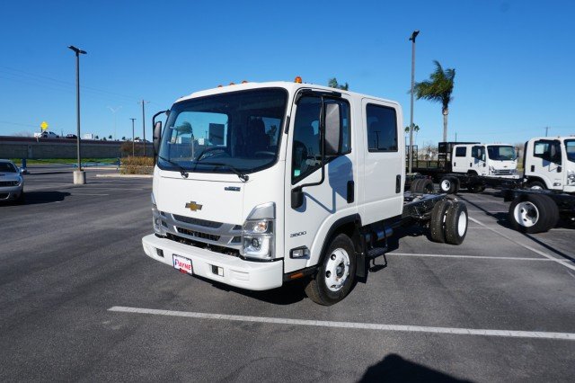 New 2024 Chevrolet Low Cab Forward 3500 HG 1WT