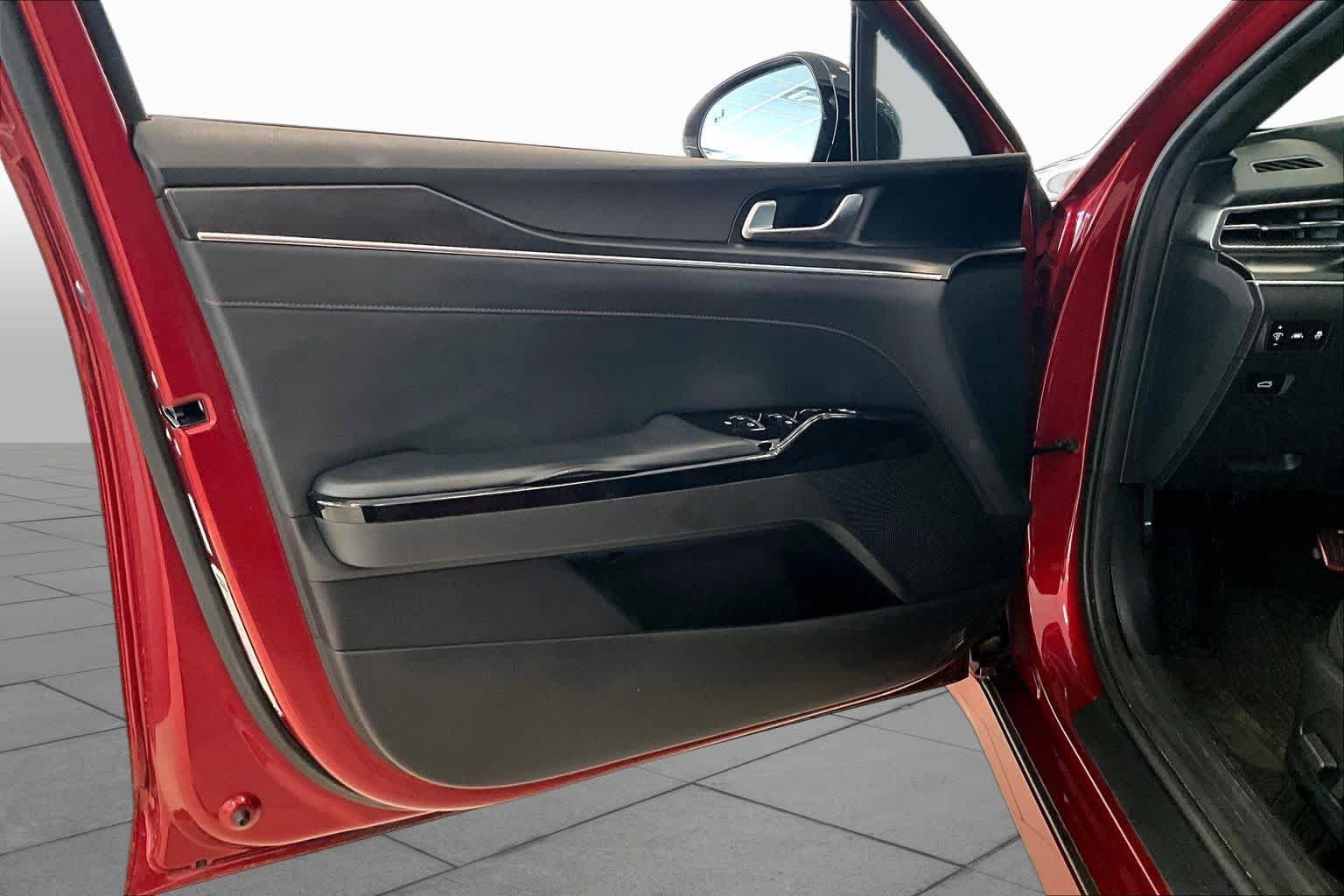 Used 2021 Passion Red Kia GT image 20