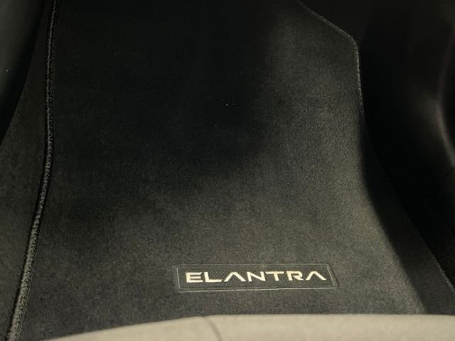 2025 Hyundai Elantra SEL - Photo 10