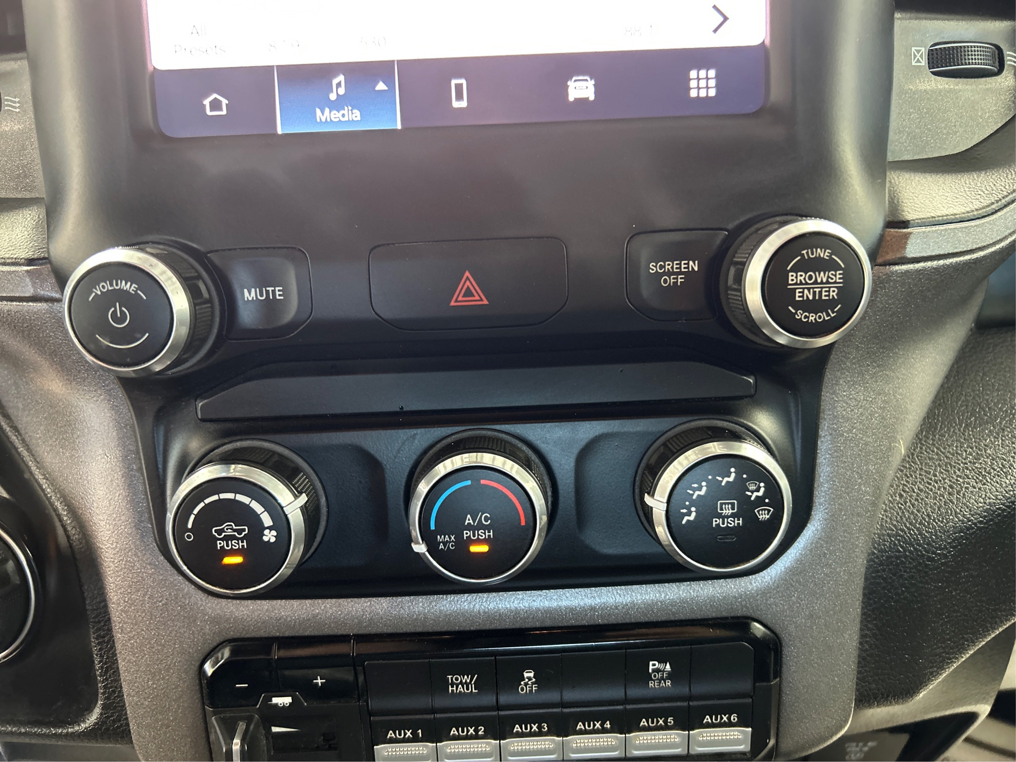 Used 2022 White Ram Tradesman image 27