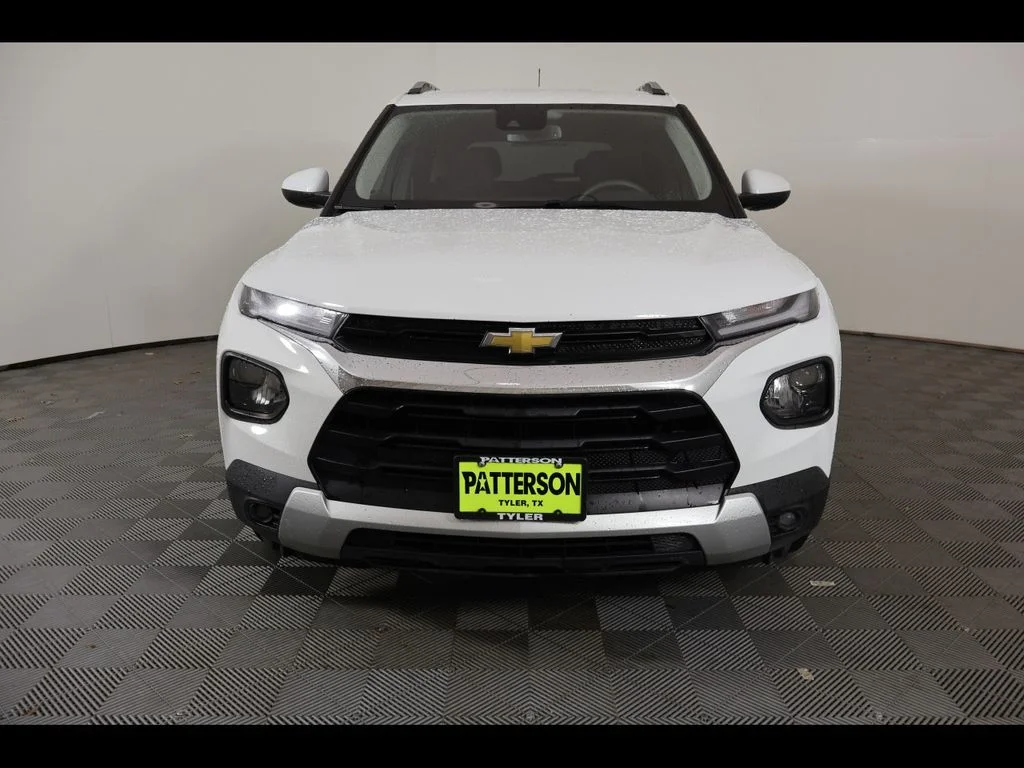 Used 2023 White Chevrolet LT image 8
