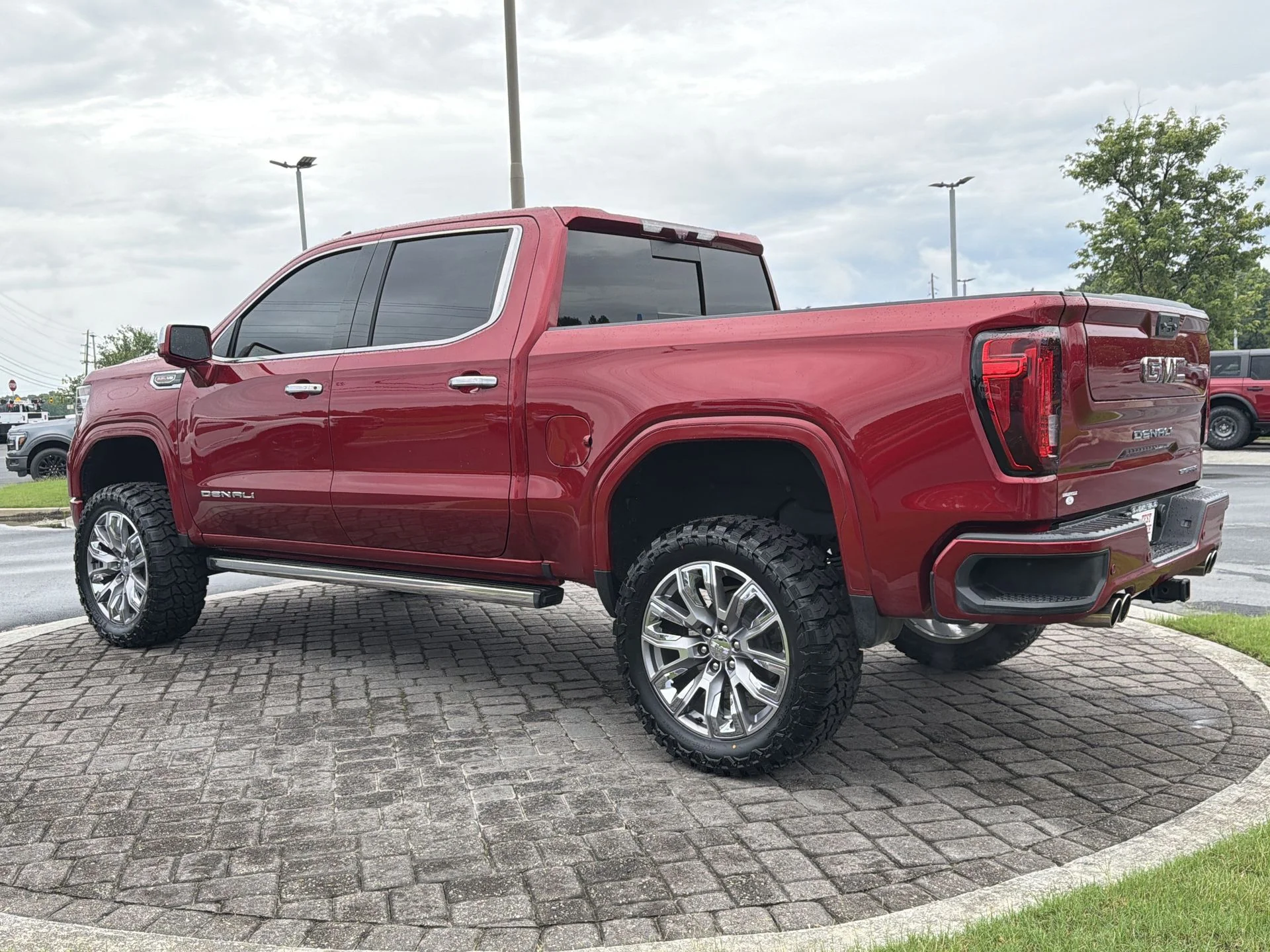 Certified Used 2022 Cayenne Red Tintcoat GMC Denali image 28