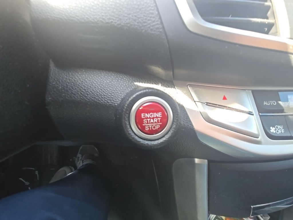 Used 2015  Honda EX image 16