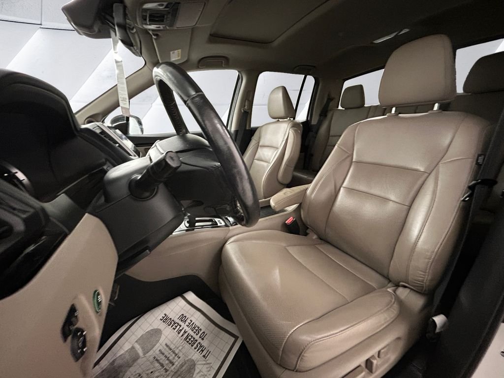 Used 2019 White Honda RTL-E image 8