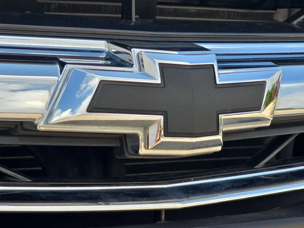 Certified Used 2023 Gray Chevrolet LT image 32
