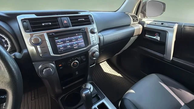 Used 2016 Gray Toyota SR5 Premium image 25