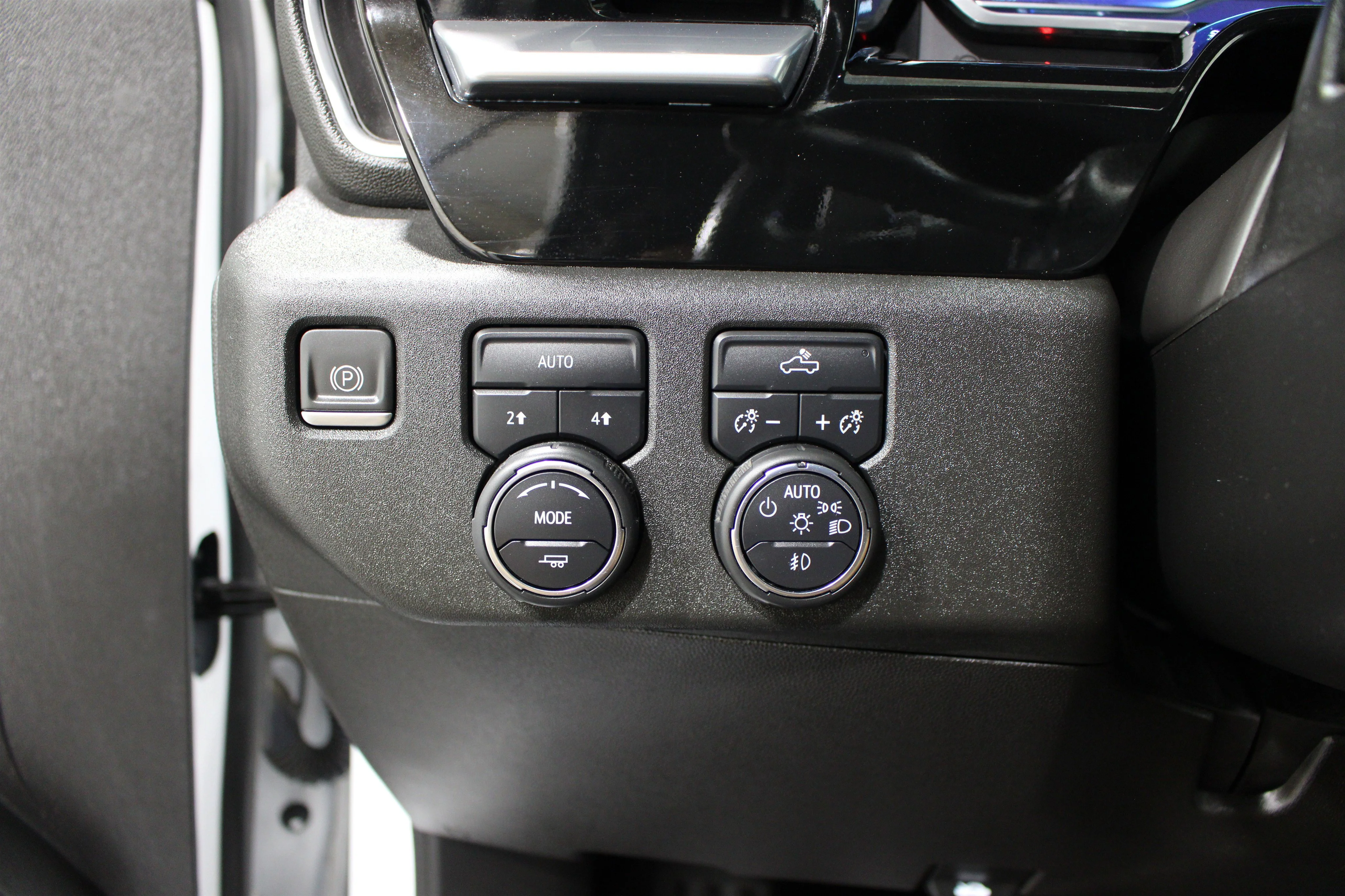2023 Chevrolet Silverado 1500 RST - Photo 9