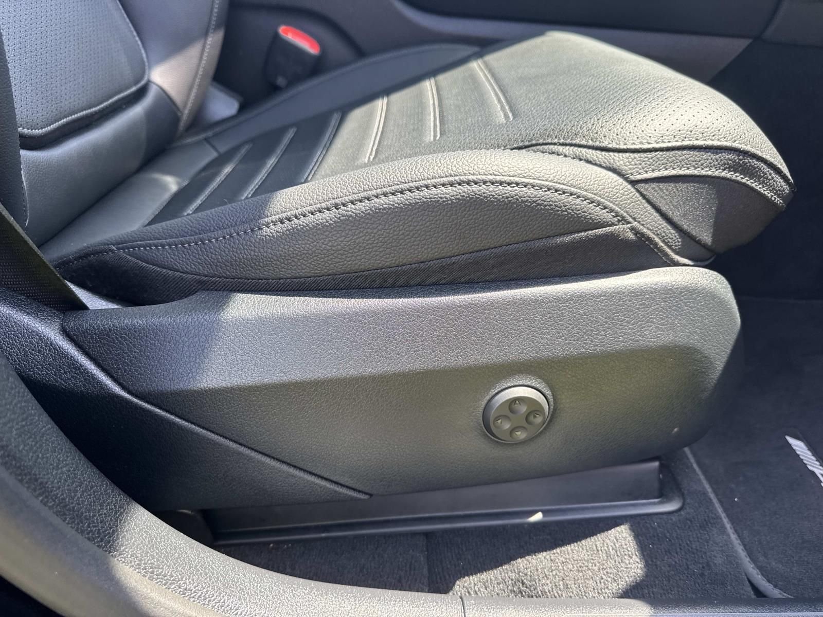 Certified Used 2026 Black Mercedes-Benz GLC 300 image 12