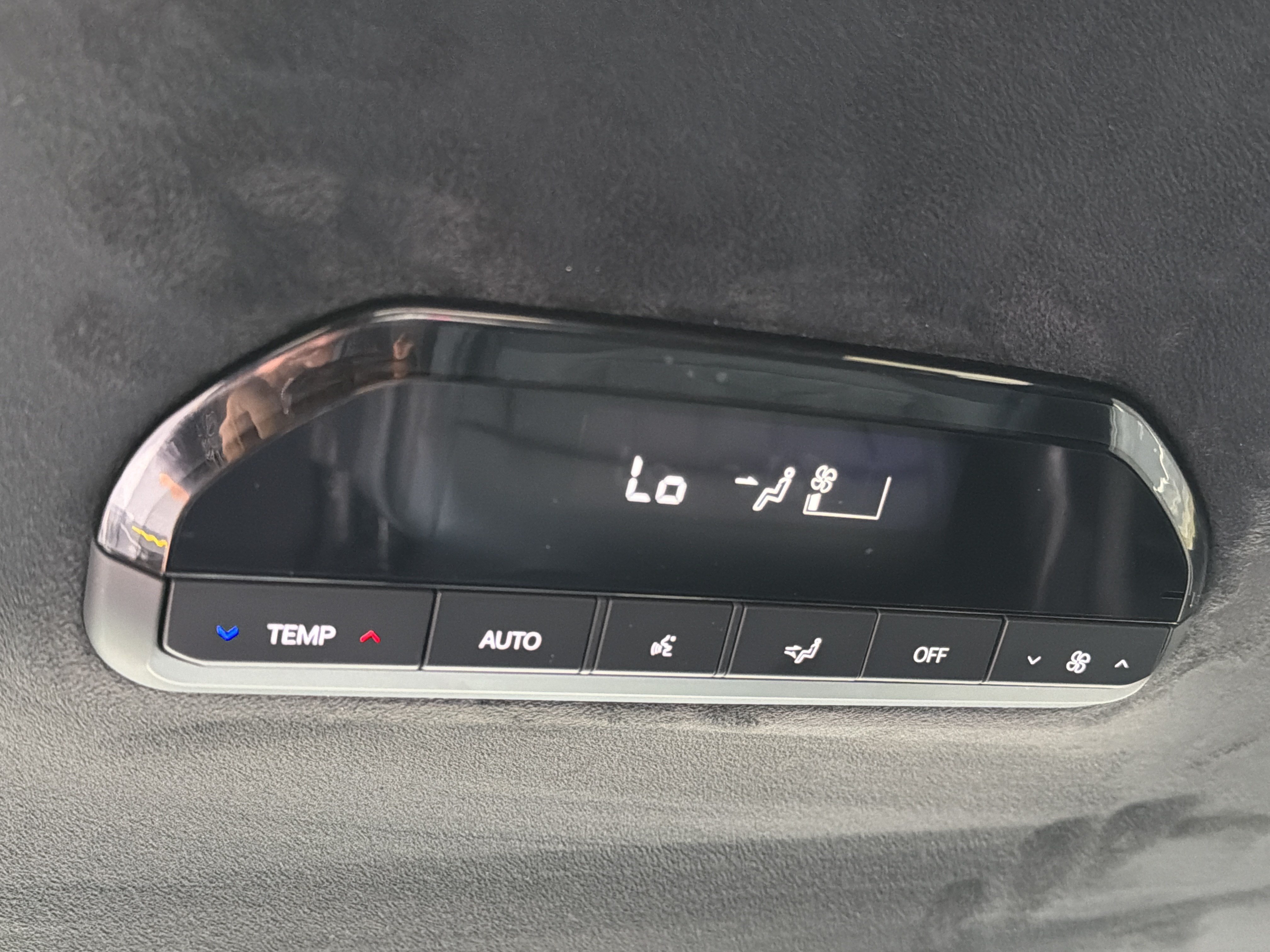 New 2027 Terrain Brown Kia X-LINE SX PRESTIGE image 23