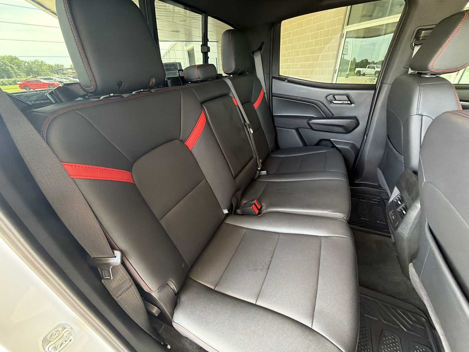 2026 Chevrolet Colorado Z71 - Photo 28