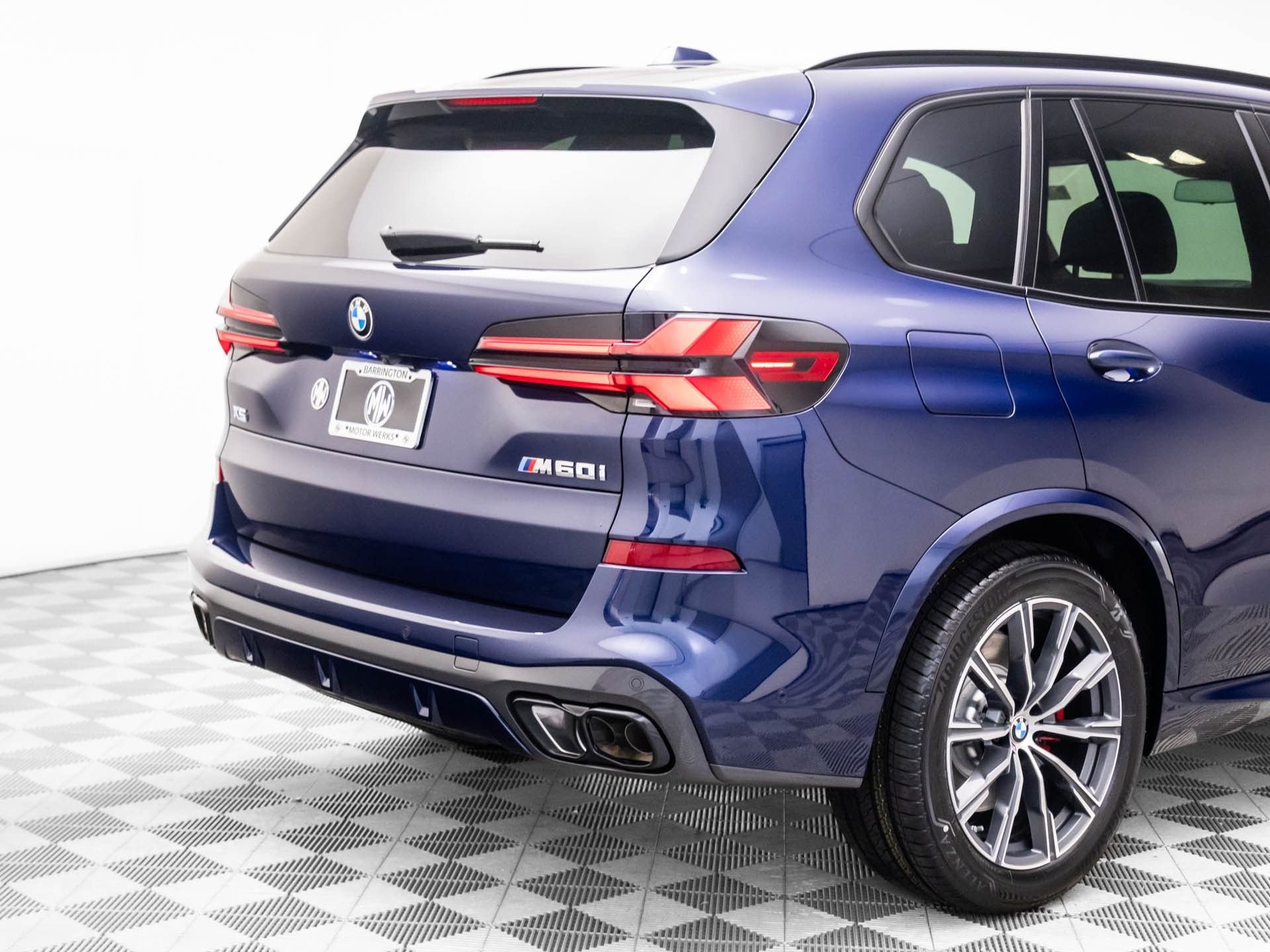 New 2026 Tanzanite Blue II Metallic BMW M60i image 33