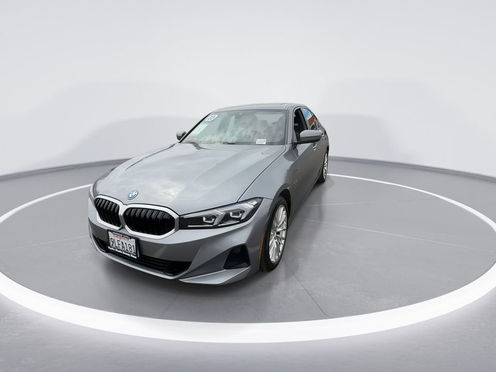 Used 2023 Gray BMW 330e xDrive image 4