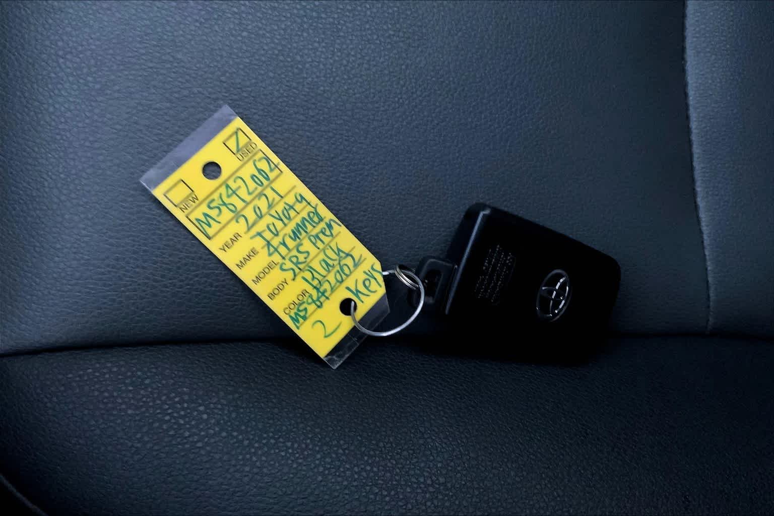 Used 2021 Midnight Black Metallic Toyota SR5 Premium image 15