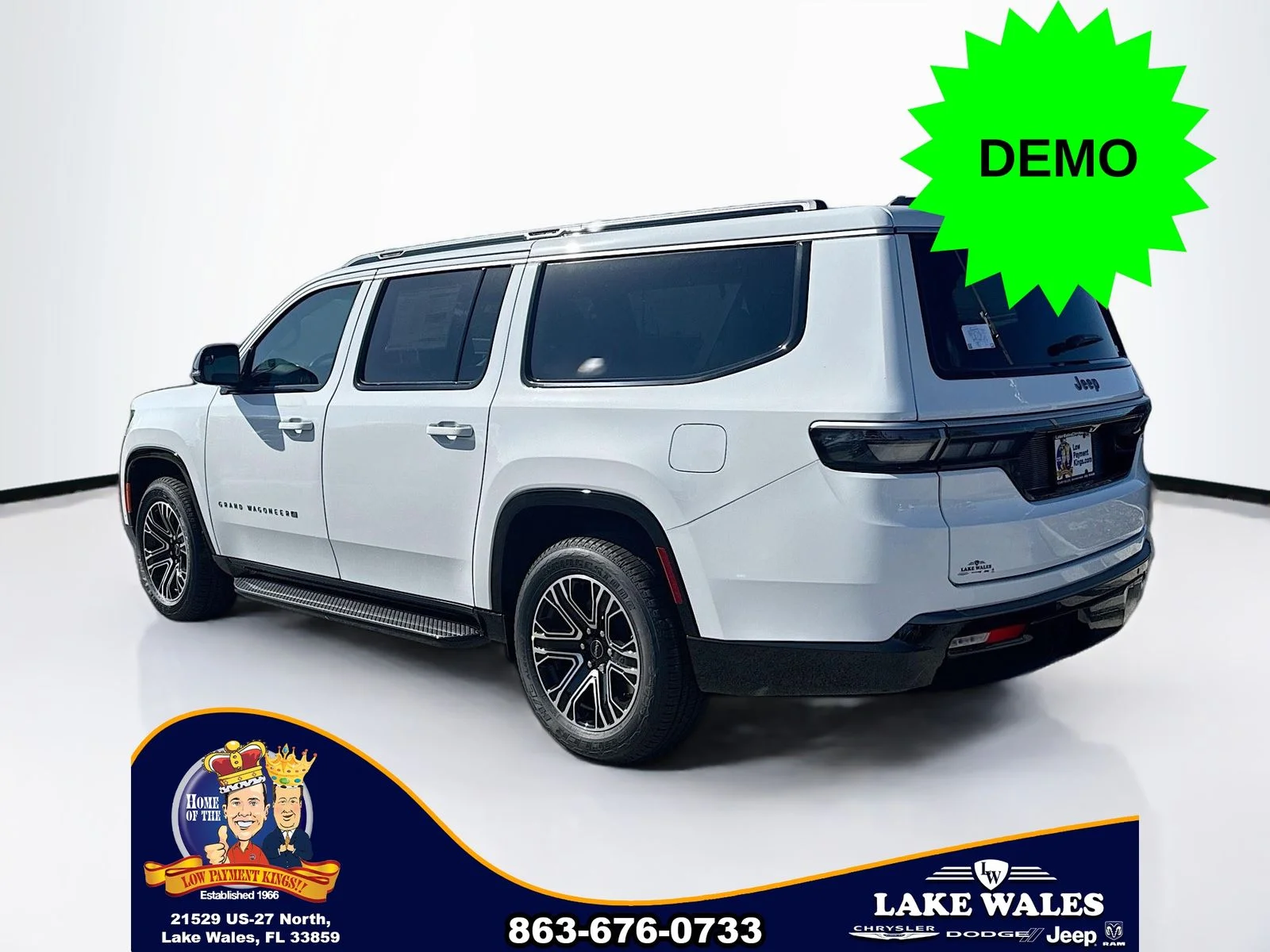 New 2026 Bright White Clear-Coat Exterior Paint Jeep Grand Wagoneer image 4