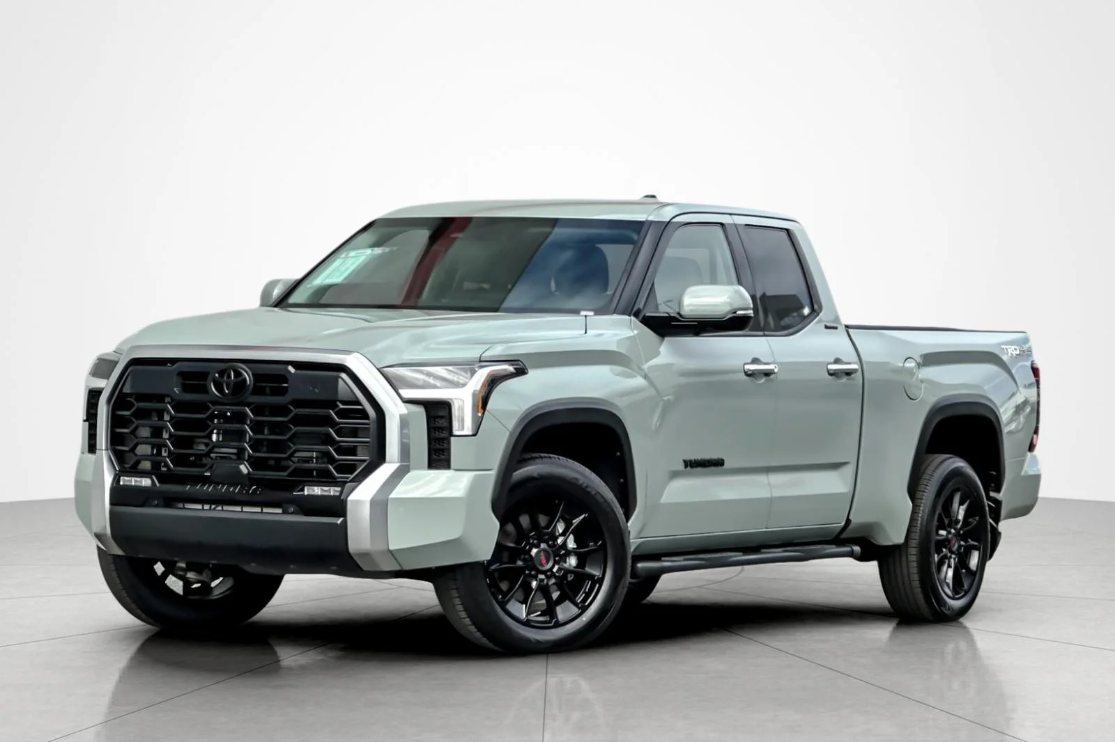 2023 Toyota Tundra Limited 3.4L 4WD Double Cab 6.5' Bed's photo