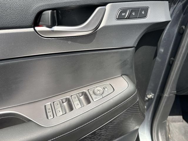 Used 2022 Gray Hyundai SEL image 27