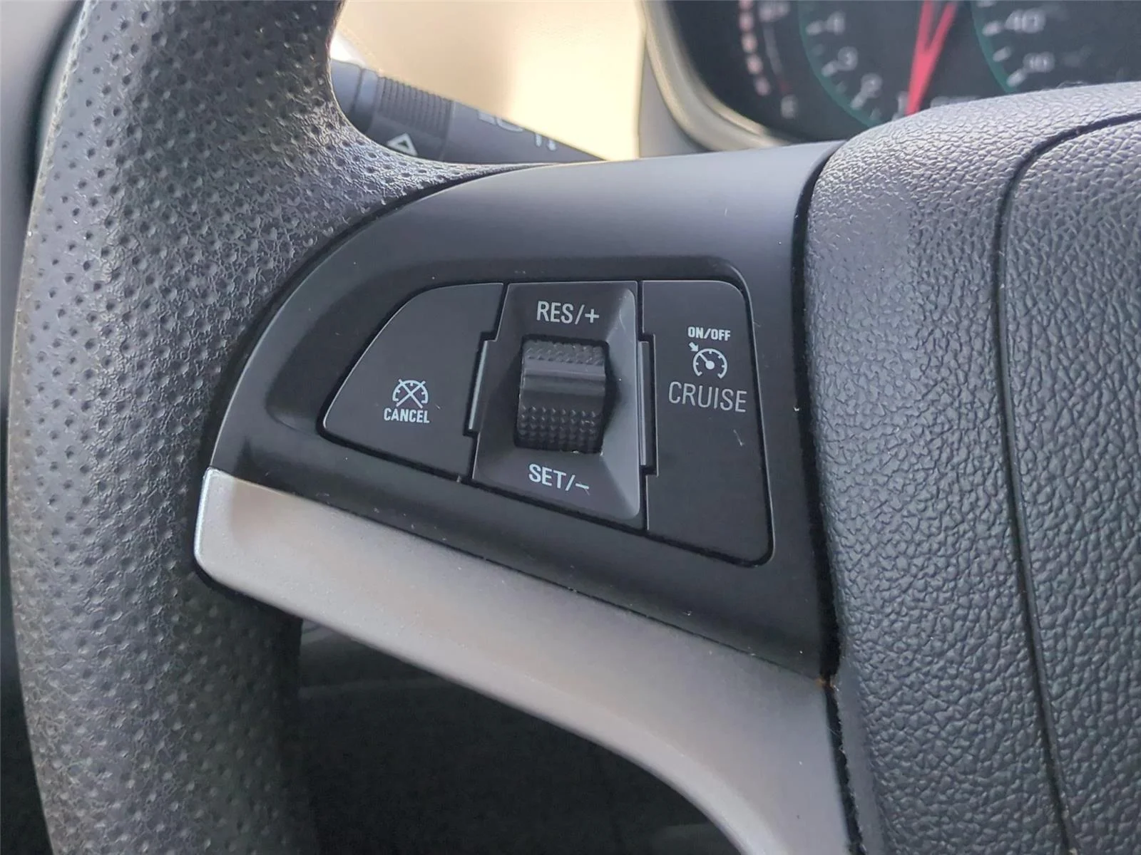 Used 2018  CHEVROLET LT image 20