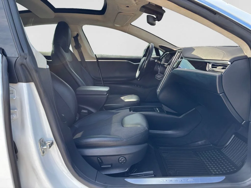 Used 2016 White Tesla 90D image 15