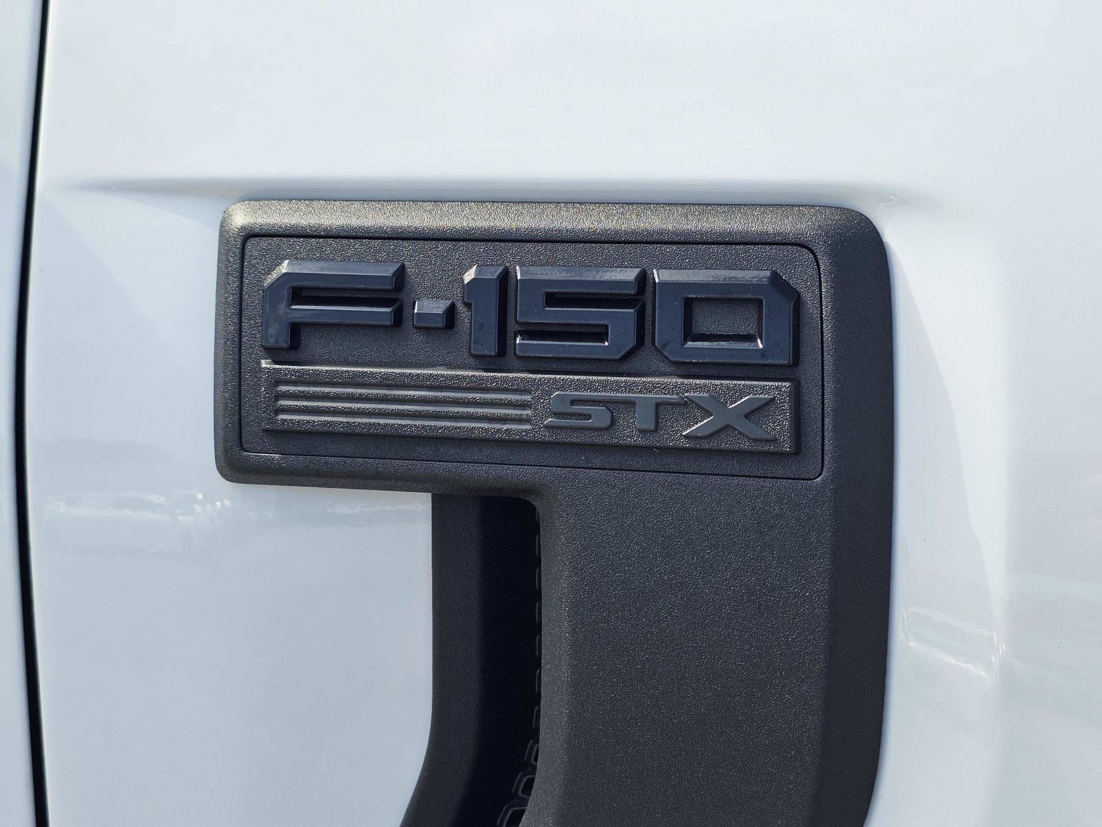 2023 Ford F-150 XL - Photo 7