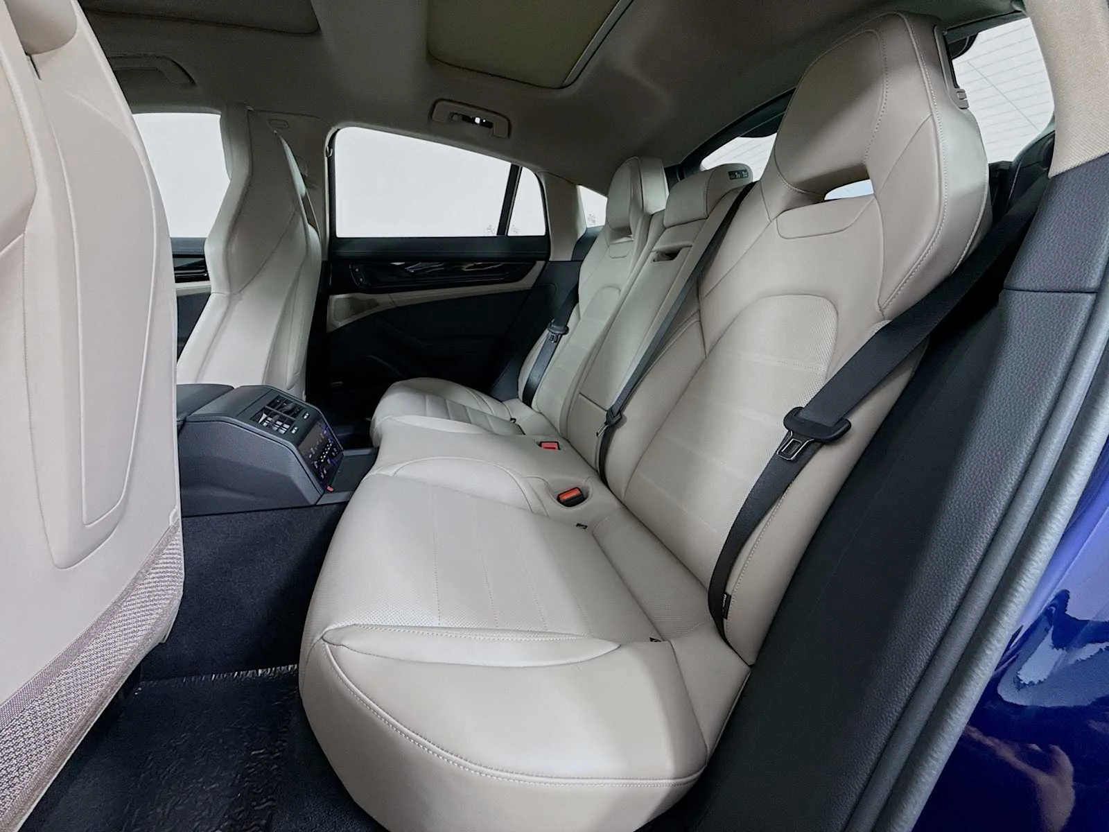 2026 Porsche Panamera Base - Photo 23