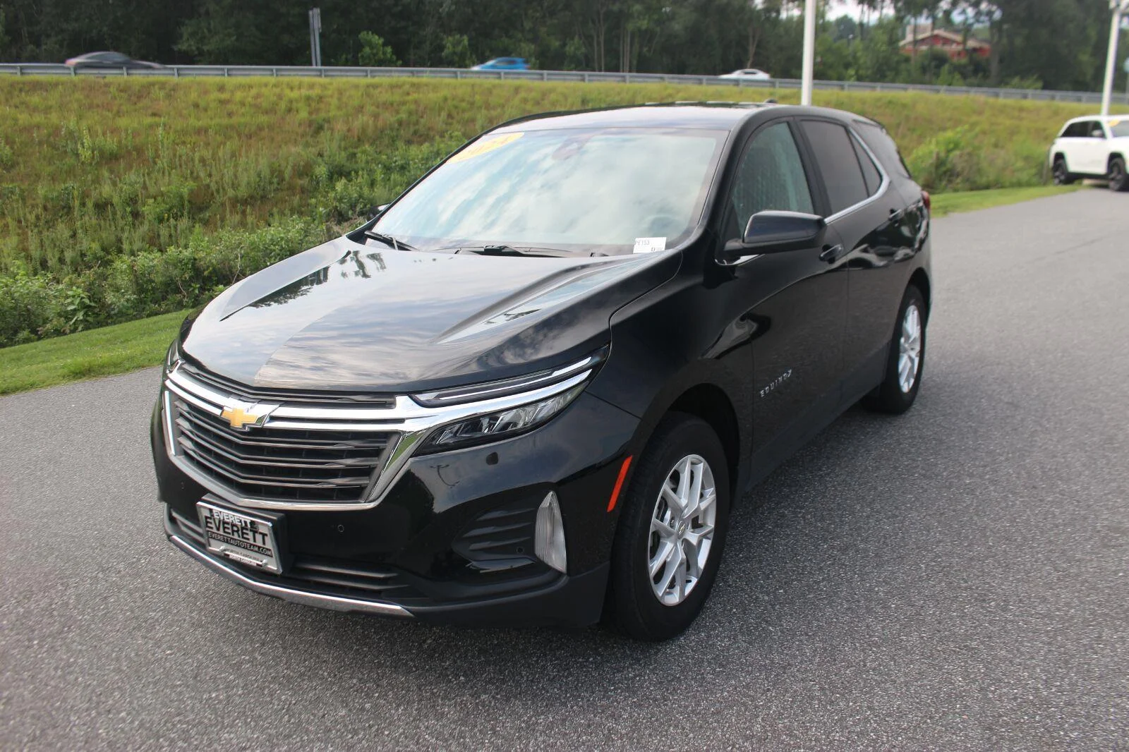 Used 2024 Mosaic Black Metallic Chevrolet LT image 4