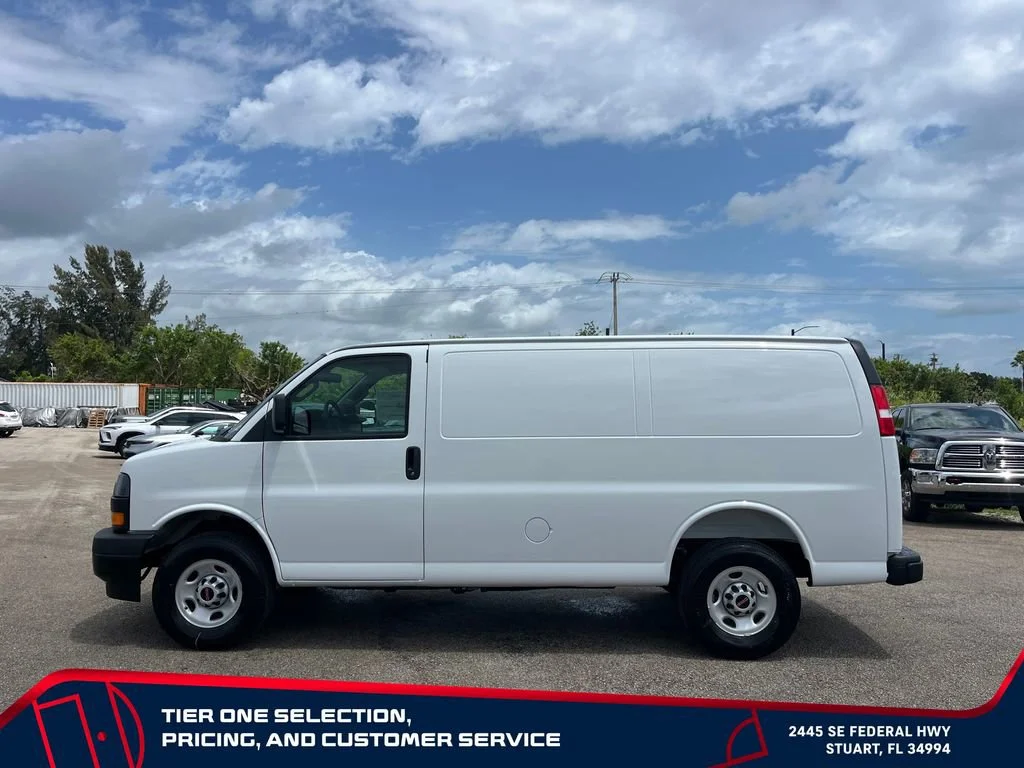 New 2026 Summit White GMC Work Van image 4