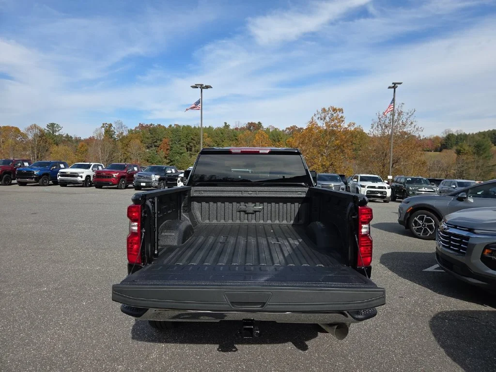 New 2026 Black Chevrolet LT image 24