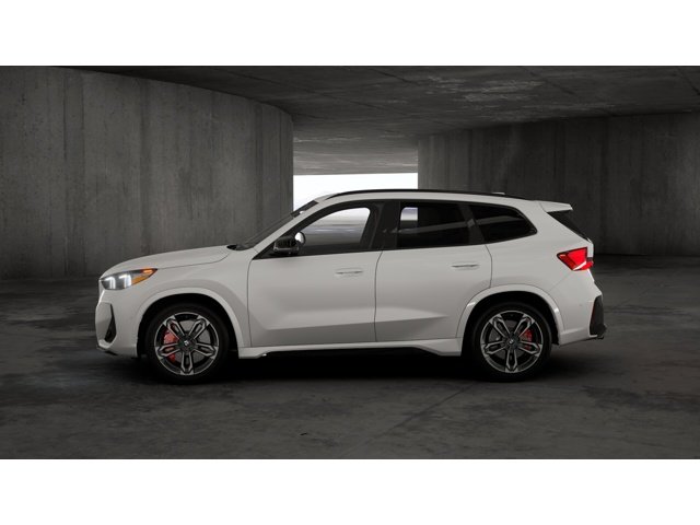 New 2026 Alpine White BMW M35i image 4