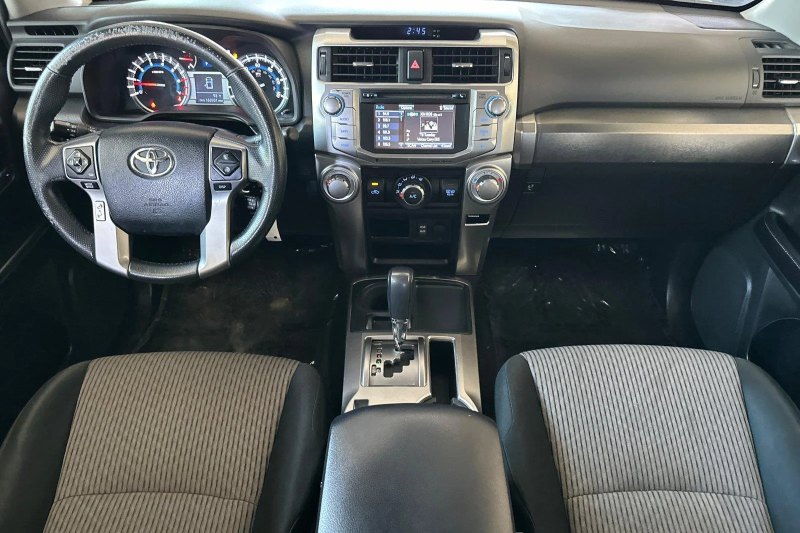Used 2017 Classic Silver Metallic Toyota SR5 image 13