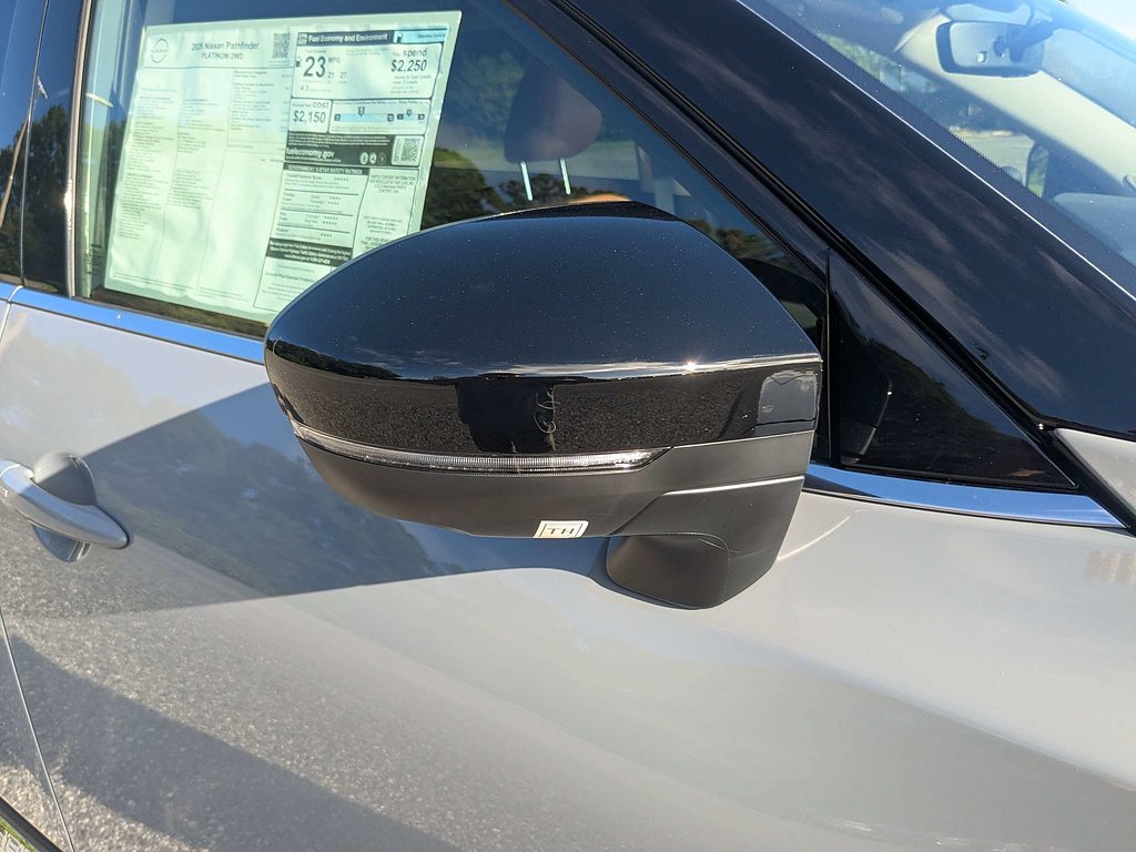 New 2026 Boulder Gray Pearl / Super Black Two-tone Nissan Platinum image 13