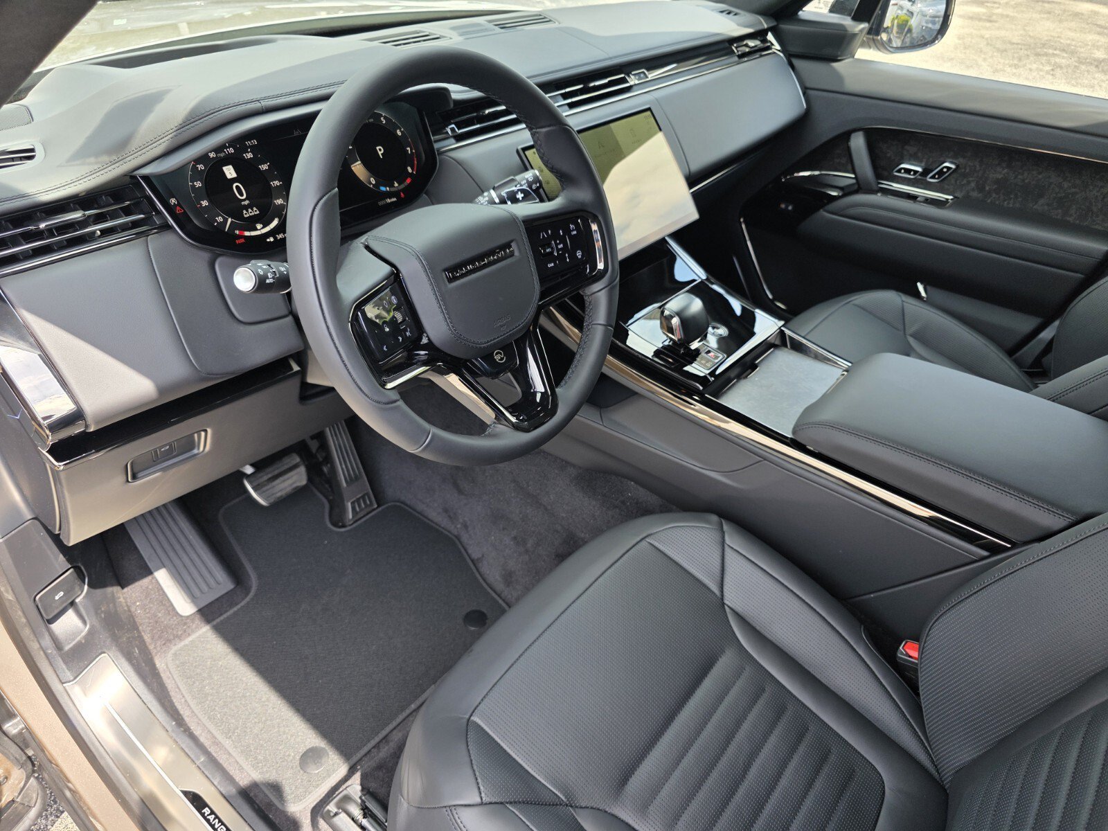New 2026 Sunset Gold Land Rover P635 SV image 11