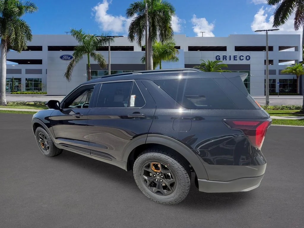 New 2026 Agate Black Metallic Ford Tremor® image 9