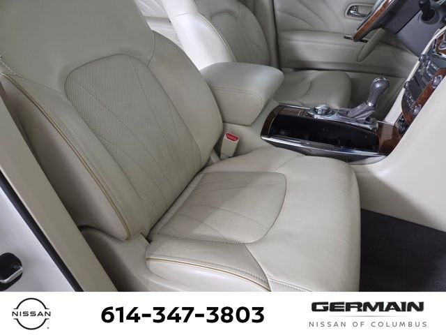 Used 2017 White INFINITI Base image 29
