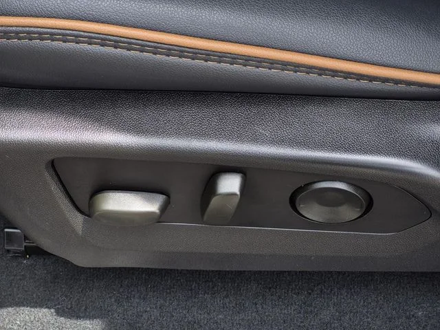 Used 2024 Onyx Black GMC AT4 image 13