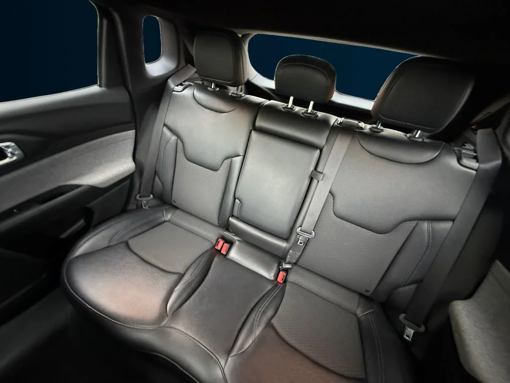 Used 2024 Black Jeep Latitude image 16