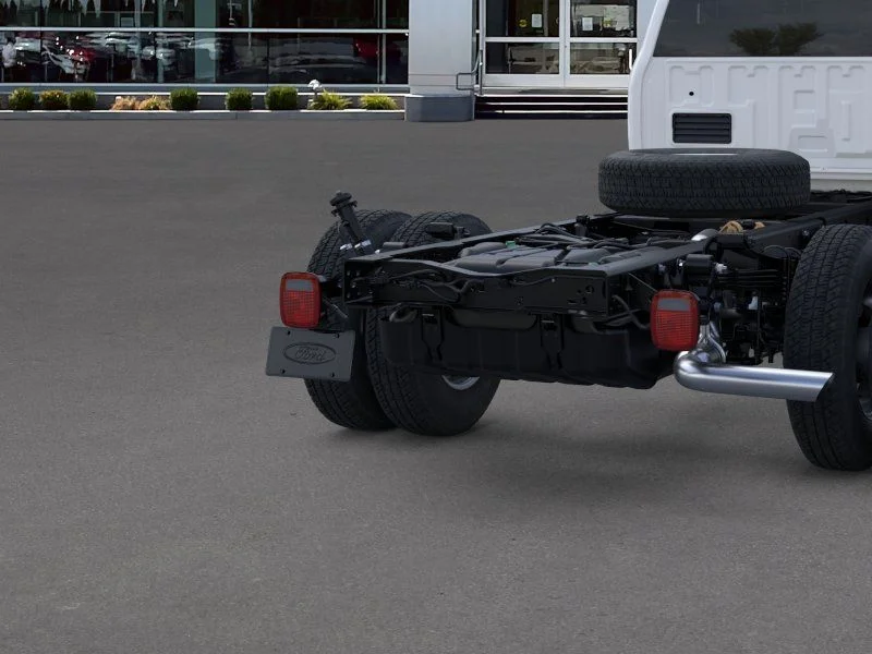 2025 Ford F-350 Super Duty Chassis Cab XL - Photo 21
