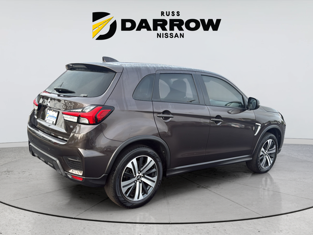Used 2022 Gray Mitsubishi 2.0 SE image 5