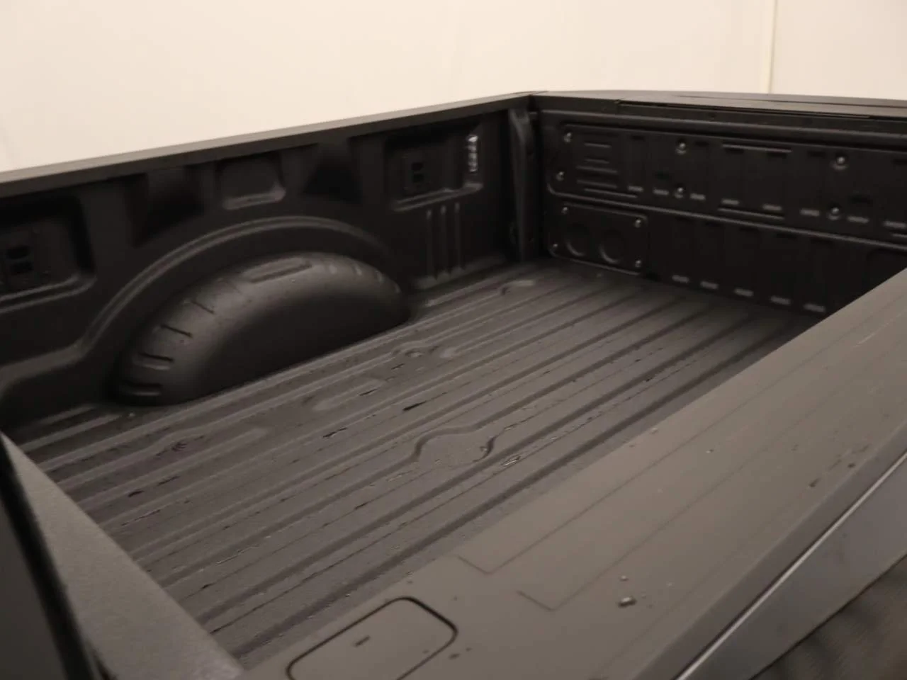 New 2026 Agate Black Metallic Ford F-250® Lariat® image 19