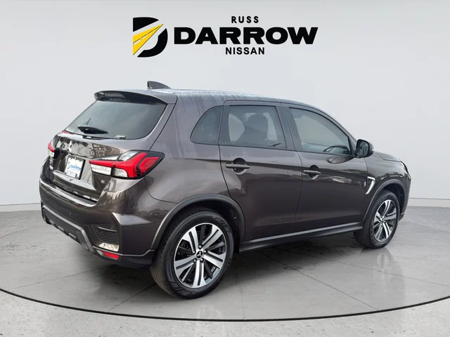 Used 2022 Gray Mitsubishi 2.0 SE image 5
