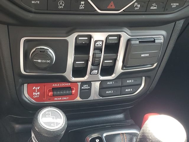 Used 2021 Gray Jeep Mojave image 19